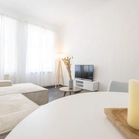 Lehastays Apartment *